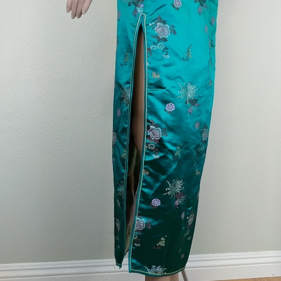 [Peony] Traditional Classic Chinese Cheongsam Gown - Picture 6 of 7